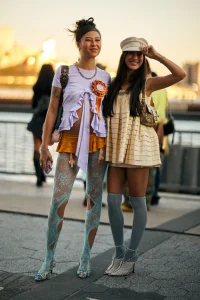 MjE3NzEzOTI4MzE3NTExNTE2