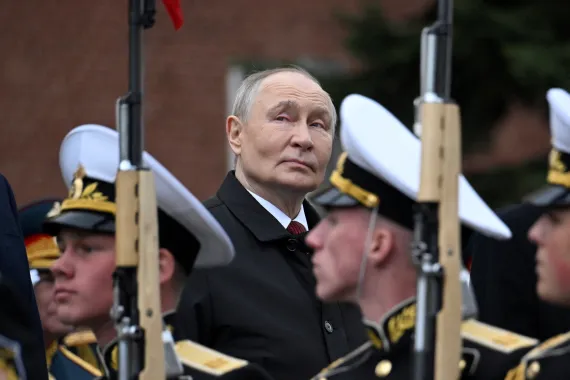 putin-slams-nato-at-scaled-back-victory-day-parade-in-moscow
