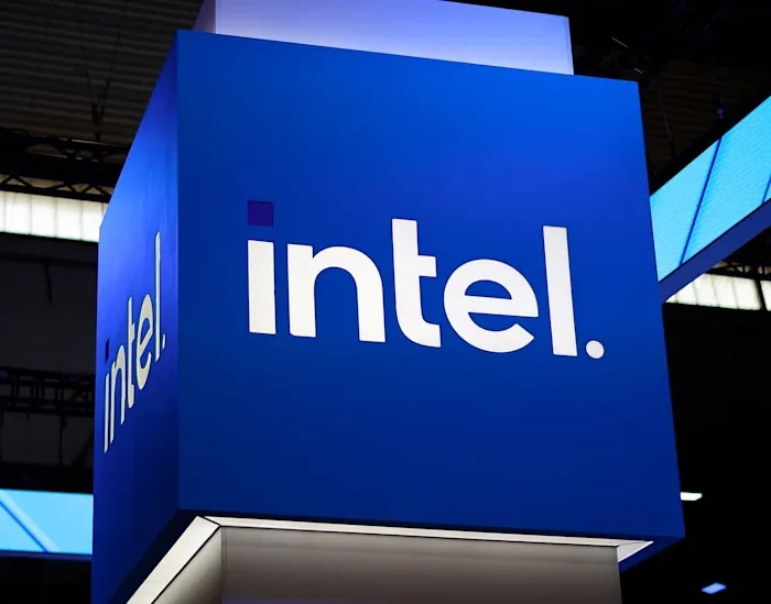 Intel Wildcat Lake Laptop Lands Under $600, Taking Direct Aim at Apple’s MacBook Neo