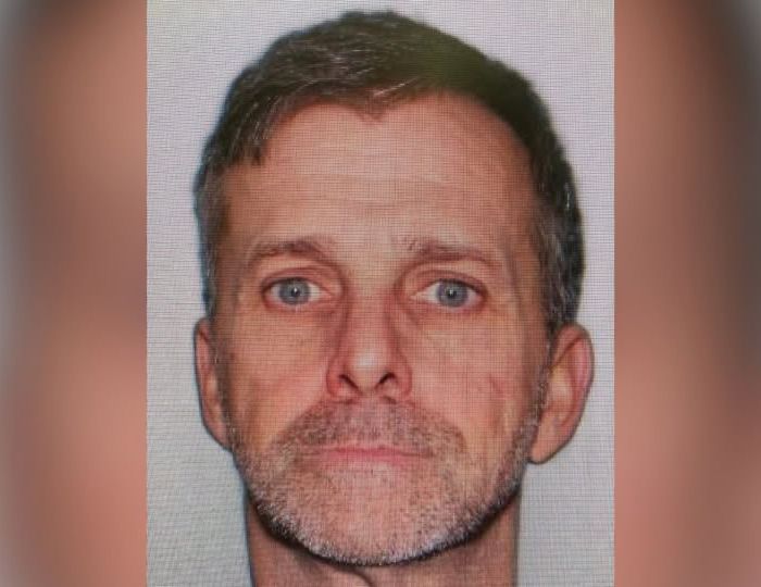 Tennessee Manhunt Continues for Ex-Special Forces Soldier Accused of Shooting Wife
