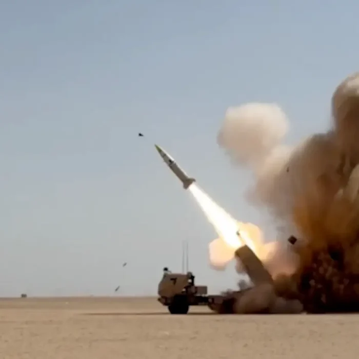 US Launches New Strikes on Iran Targeting Missile Sites and Naval Boats Amid Fragile Ceasefire
