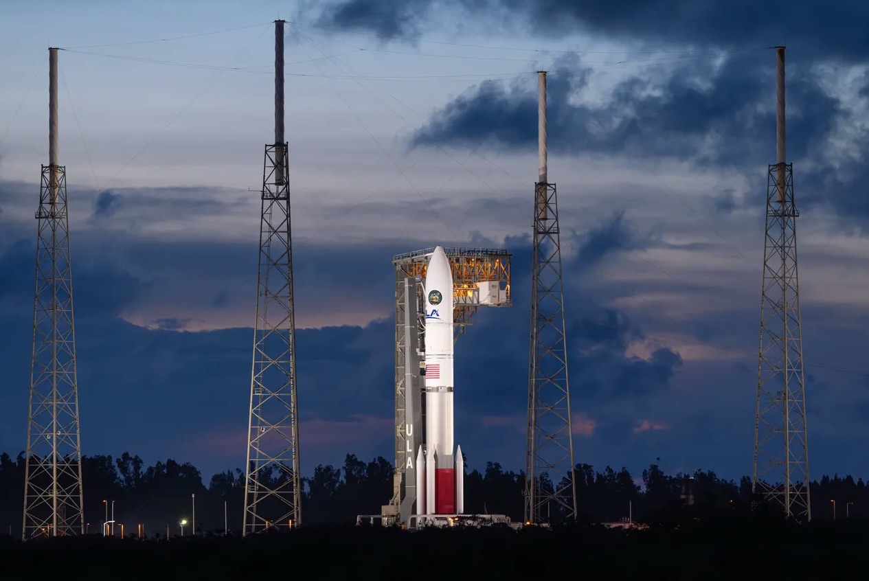 blue-origin-wins-national-security-launch-contract-hours-before-new-glenn-explosion