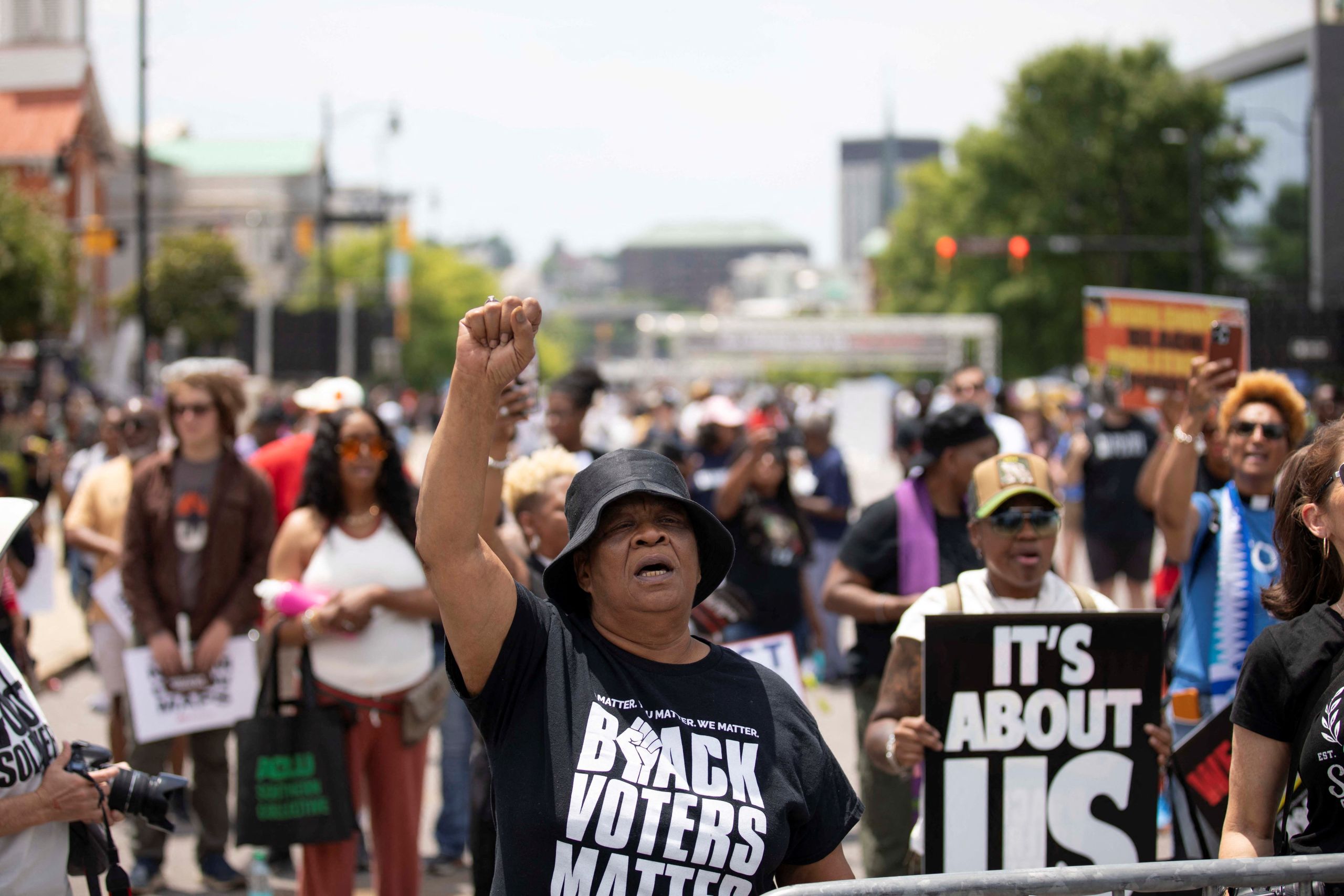 all-roads-lead-to-the-south-thousands-rally-in-alabama-for-black-voting-rights
