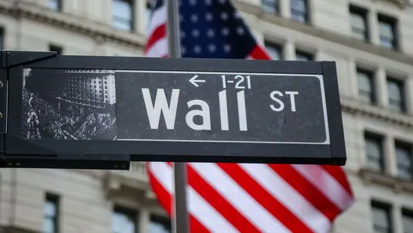 dow-futures-rise-as-dell-and-netapp-surge-on-earnings-while-oil-slides-on-us-iran-deal-hopes