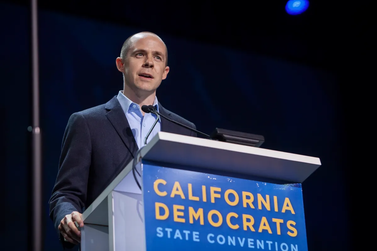 california-democrats-struggle-with-their-choices-in-crowded-race-to-replace-newsom