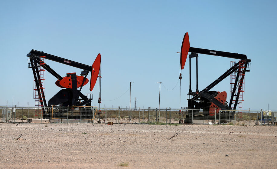 why-hasnt-oil-hit-150-yet-inside-the-hidden-buffers-holding-global-prices-steady