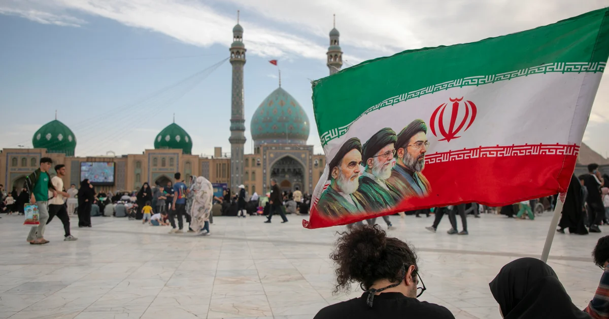 trump-holds-key-white-house-meeting-on-iran-deal-to-reopen-strait-of-hormuz-and-destroy-uranium