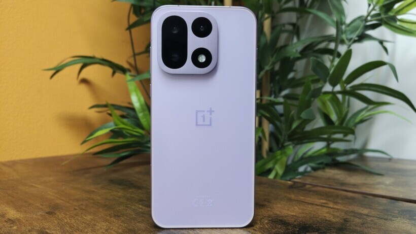oneplus-resumes-oxygenos-update-rollout-after-fixing-boot-issues