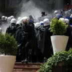 Turkish Police Storm CHP Headquarters: Tear Gas, Rubber Bullets Mark Violent End to Standoff 6 Turkish Police Storm CHP Headquarters