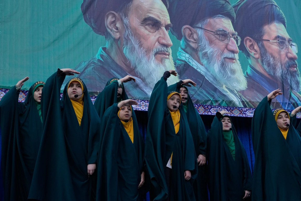 irans-supreme-leader-vows-to-defend-nuclear-and-missile-capabilities-amid-tense-standoff