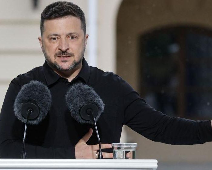 Zelensky Challenges Putin to Face-to-Face Talks in Defiant Open Letter