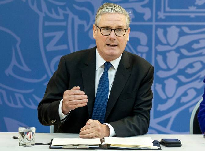 uk-prime-minister-starmer-set-to-announce-under-16s-social-media-ban-within-days