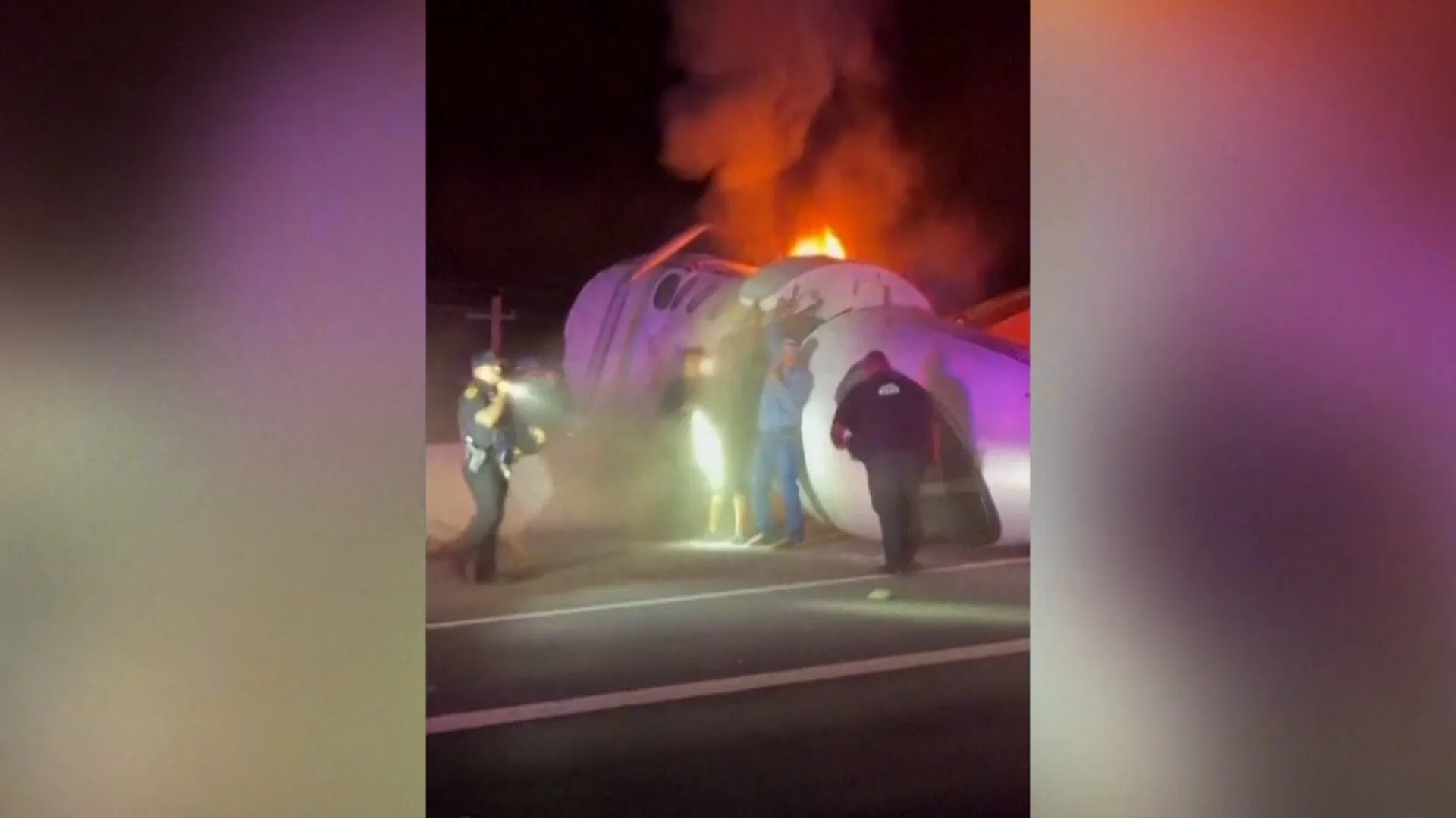 heroes-on-the-highway-volunteers-race-to-save-lives-in-texas-plane-crash