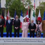 Iran War Dominates as Trump Lines Up Middle East