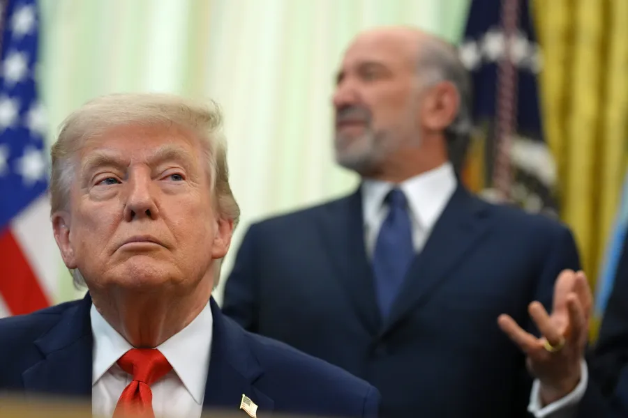 trump-defends-iran-ceasefire-at-g-7-criticizes-israel-and-signals-shift-on-missiles