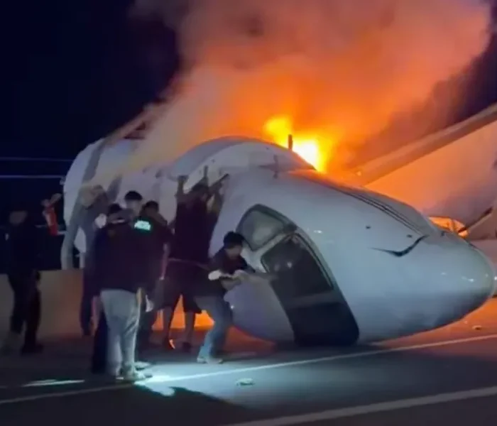 Heroes on the Highway: How Strangers With a Sledgehammer Raced to Save a Burning Plane in Texas