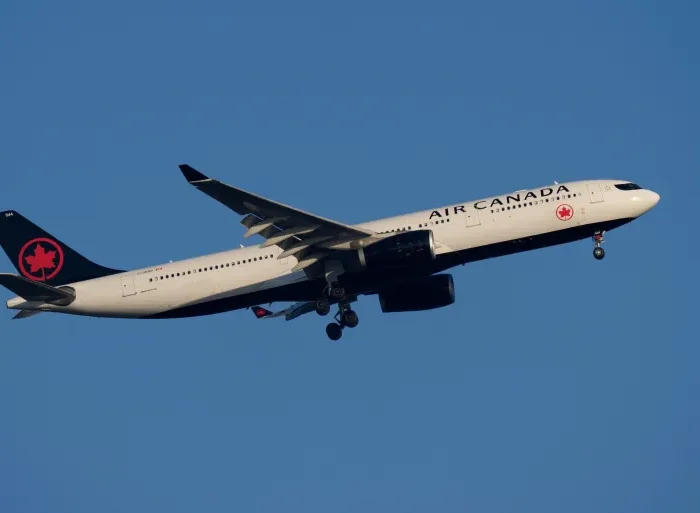 Former Air Canada Pilot Allegedly Flew 900+ Flights Without a Captain’s License for 17 Years