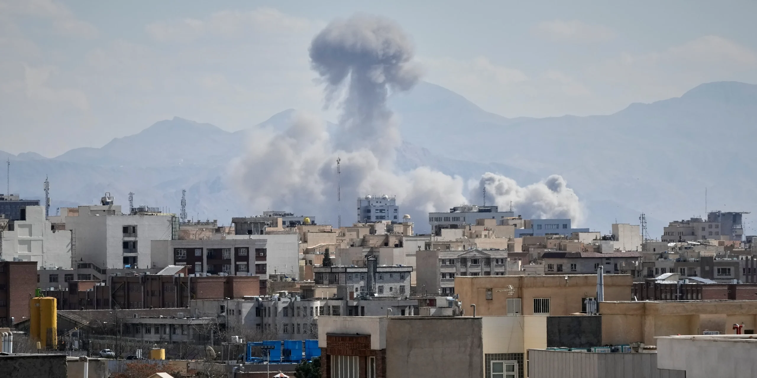 house-votes-to-block-further-iran-strikes-as-pressure-mounts-on-trump-to-end-the-war
