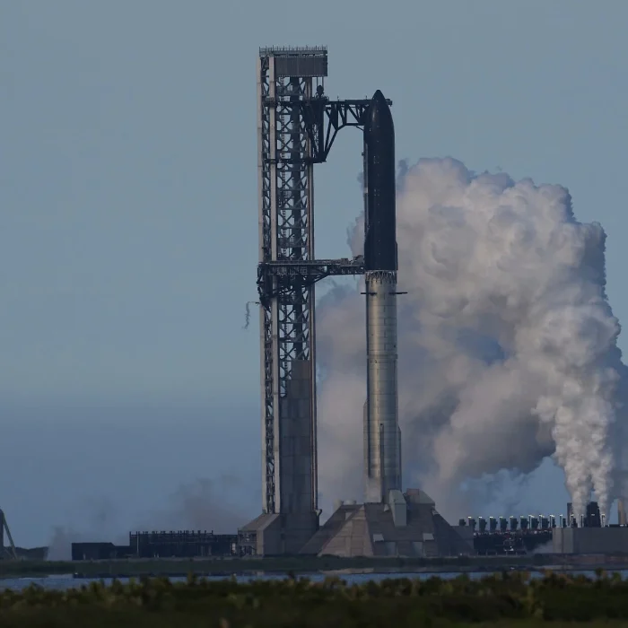 Starship: The 407-Foot Rocket Behind Musk’s Mars Dream and SpaceX’s Record IPO
