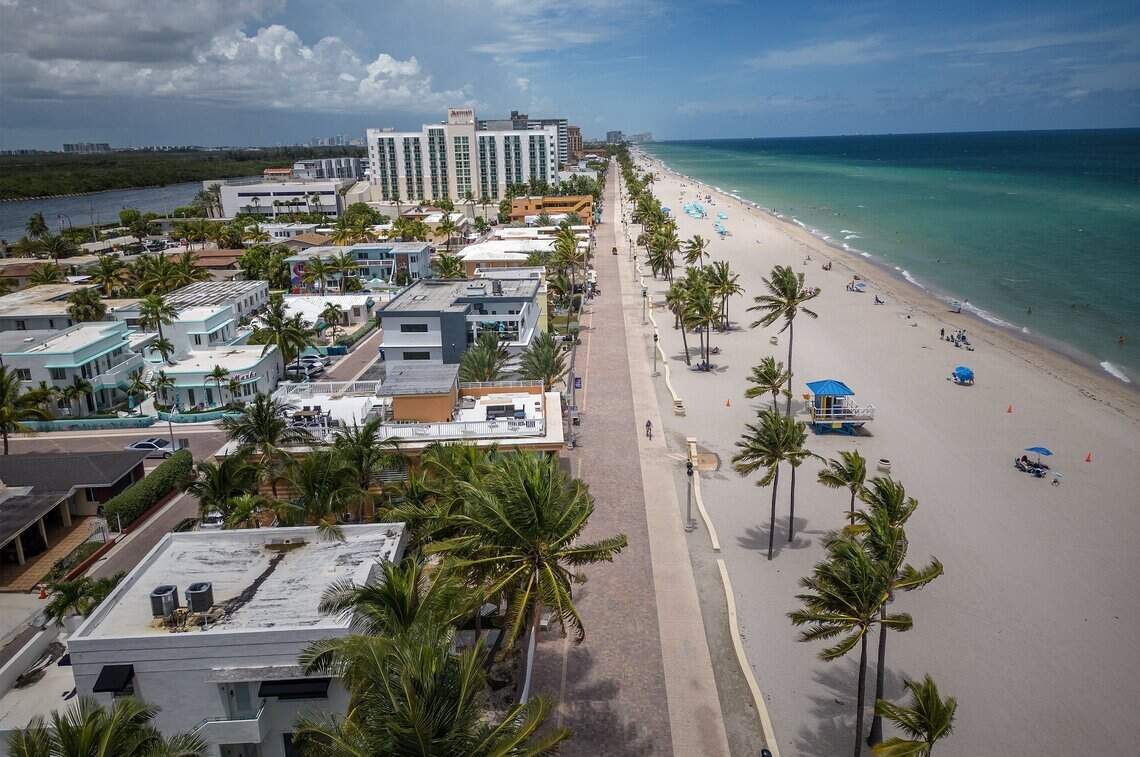 american-airlines-flight-attendant-found-dead-on-florida-beach-in-suspected-vessel-strike