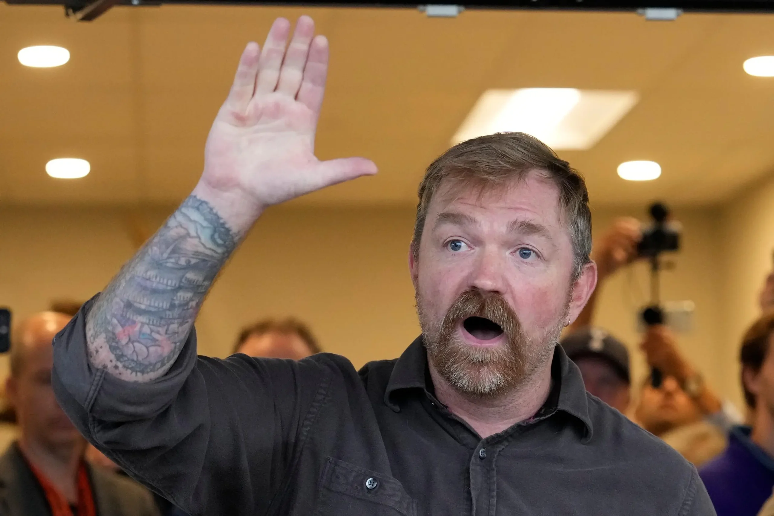 graham-platner-defeats-janet-mills-to-win-maines-democratic-senate-nomination