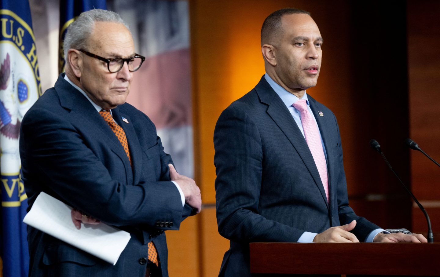 centrist-house-democrats-brace-for-war-with-surging-progressive-bloc