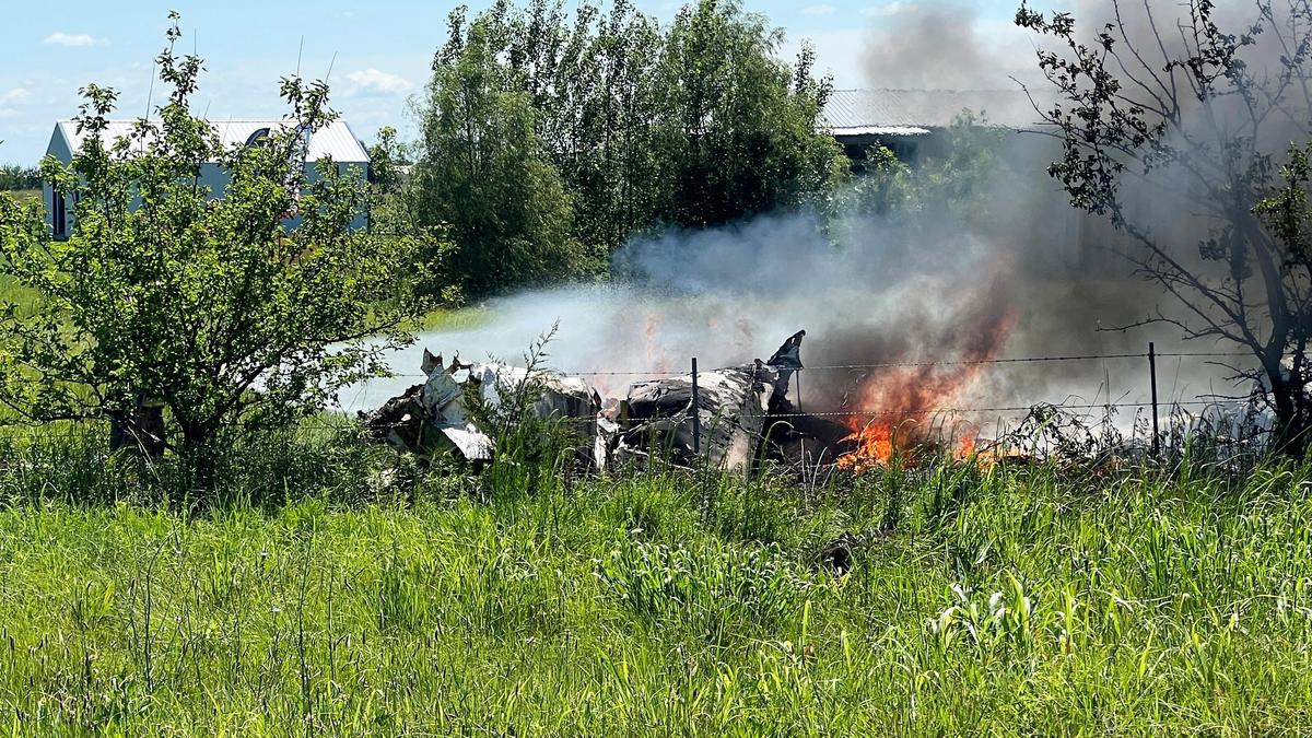 tragedy-in-missouri-skydiving-plane-crash-claims-12-lives-near-butler-airport