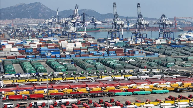 Bangladesh Pushes China to Narrow Trade Gap and Speed Up Infrastructure Projects