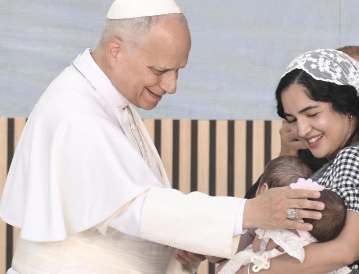 Pope Leo Visits a Divided Spain as Conservatives Turn Against the Church