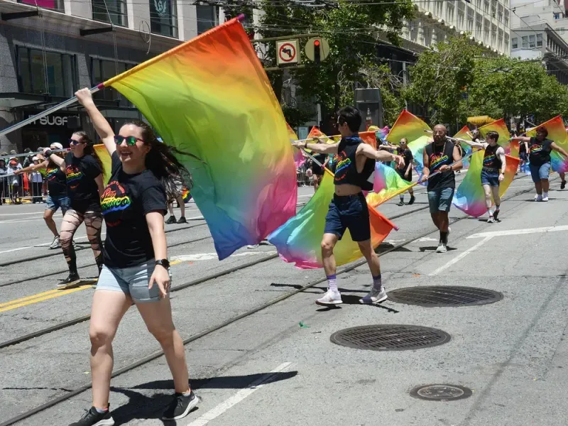 san-francisco-pride-2026-tens-of-thousands-unite-in-celebration-and-resistance