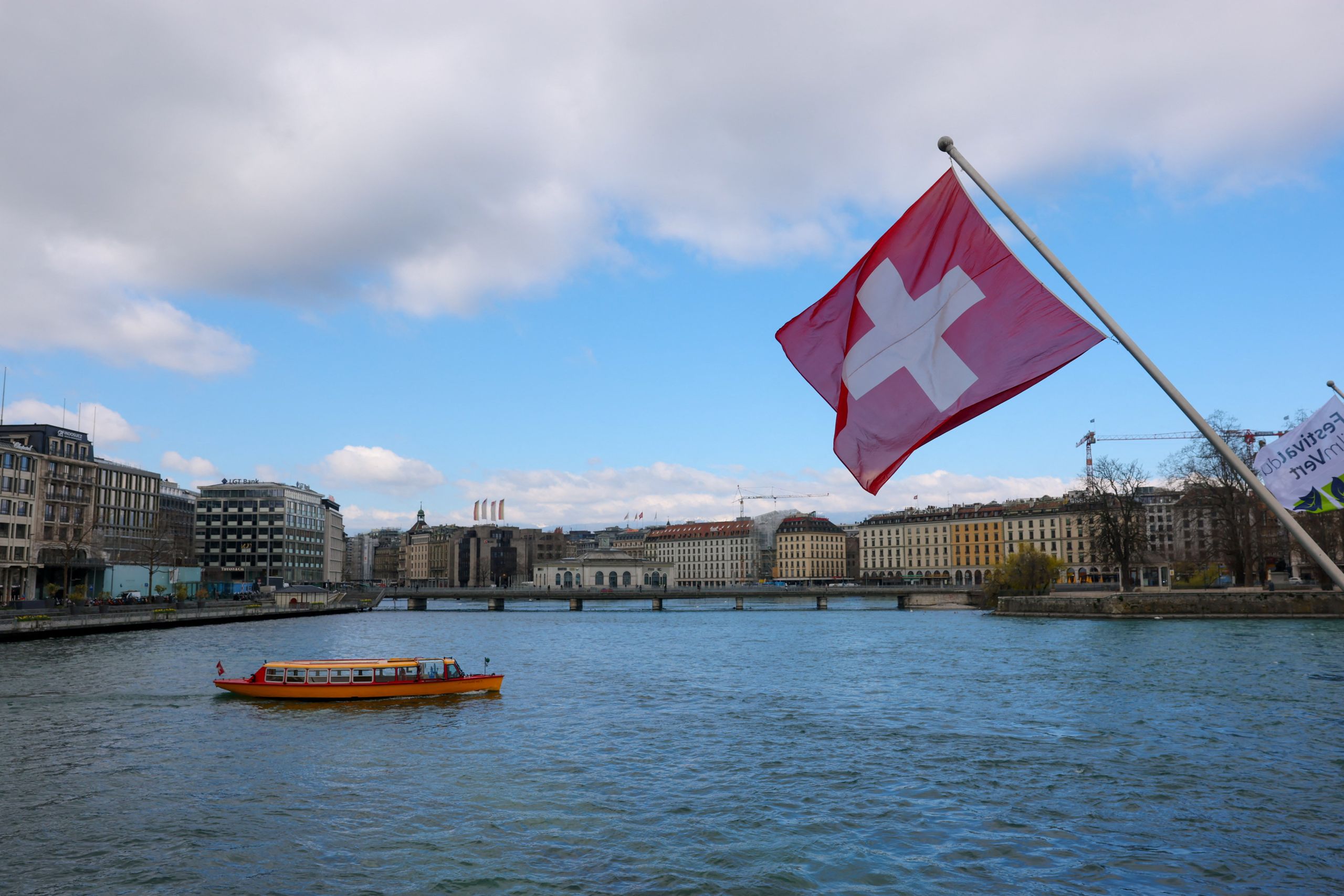 switzerland-votes-on-capping-its-population-at-10-million-whats-at-stake