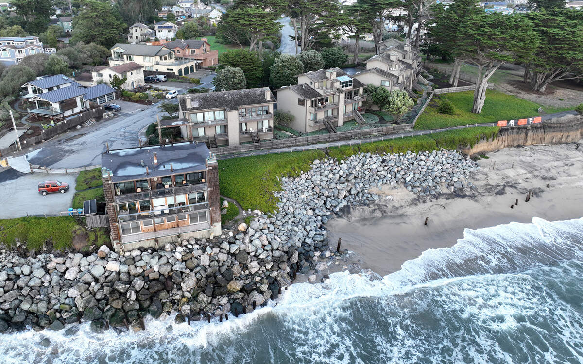 california-coastal-commission-pushes-back-as-trump-administration-launches-federal-investigation