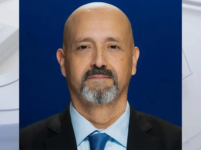 Andrés Chait Steps Up as LAUSD Superintendent Following Carvalho’s Resignation Amid FBI Probe