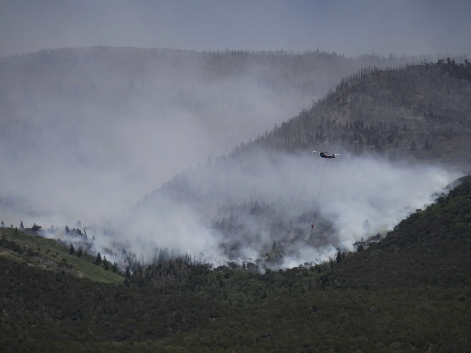 firefighters-killed-as-catastrophic-wildfires-sweep-across-utah-and-colorado