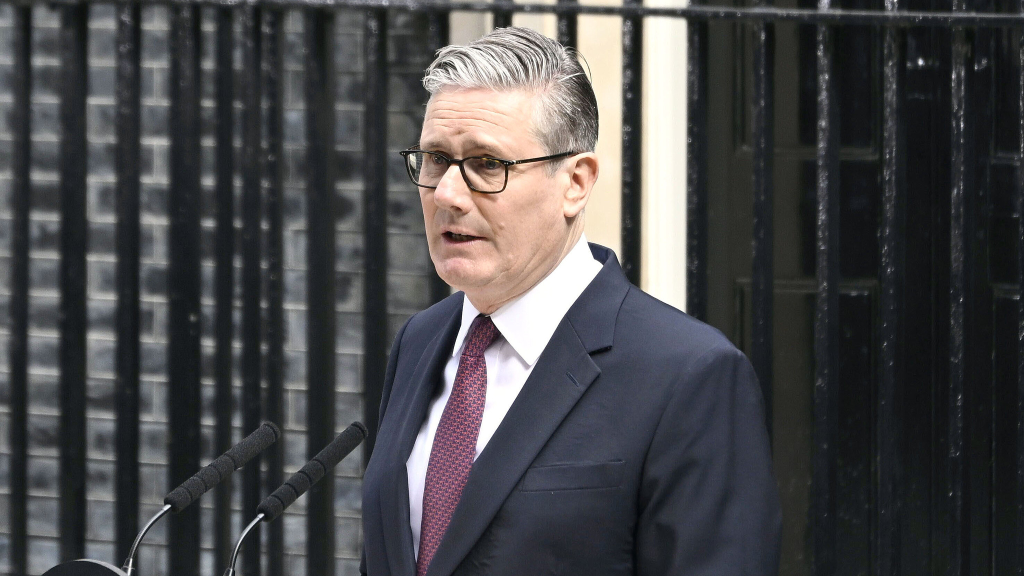why-starmers-exit-reveals-britains-hard-truth-on-the-ukraine-war