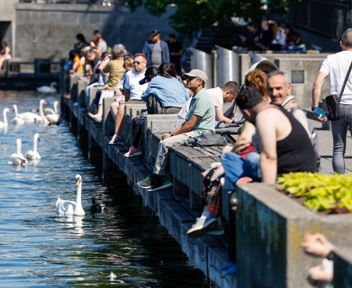 Older Voters and City Dwellers Drive Defeat of Swiss Population Cap