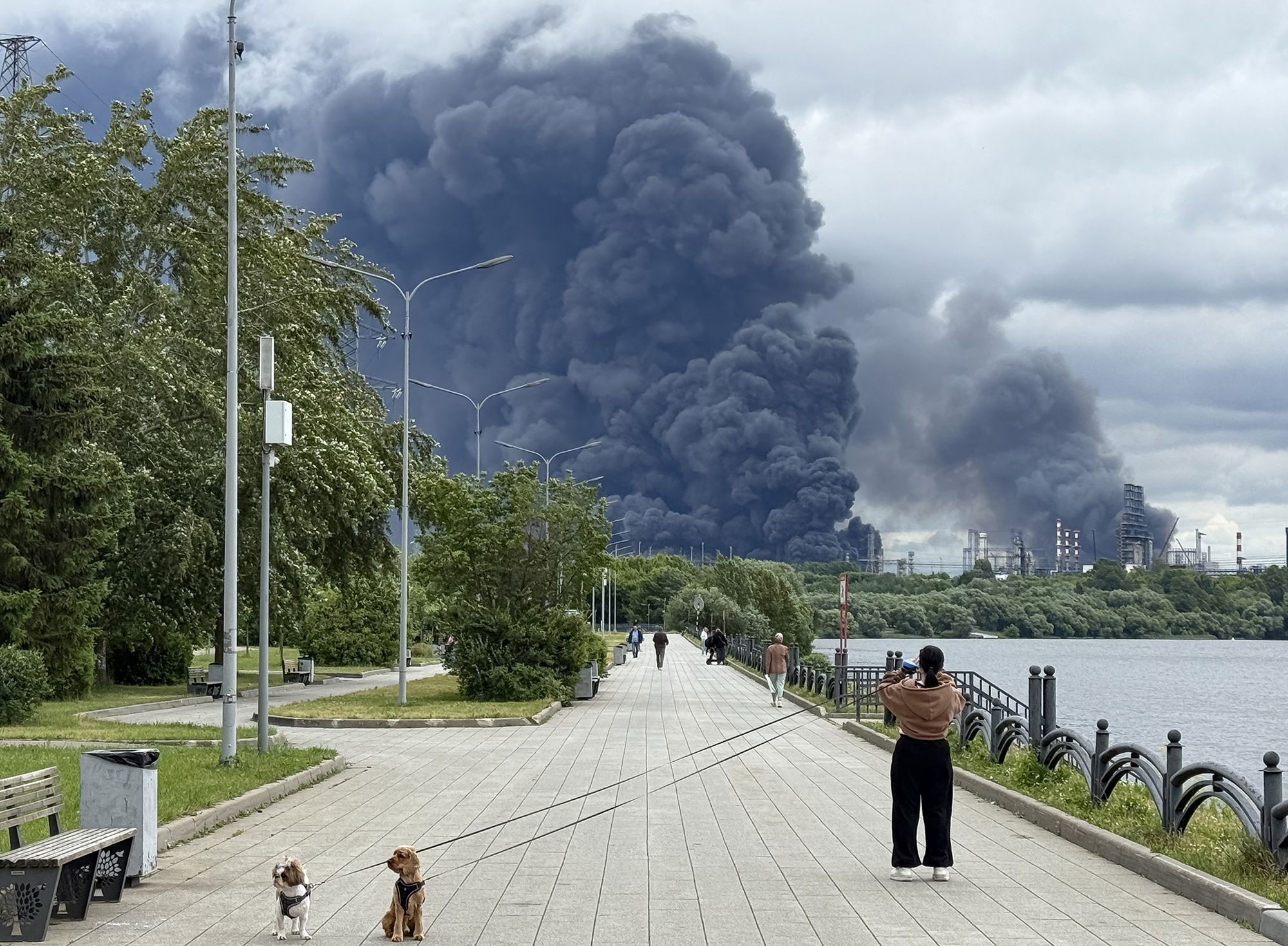 russia-is-burning-but-dont-expect-putin-to-blink