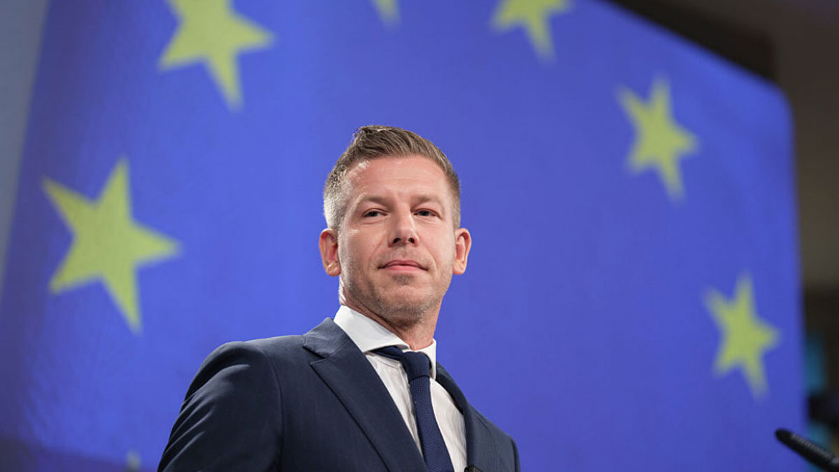 eu-greenlights-ukraine-and-moldova-accession-talks-as-hungary-drops-its-veto