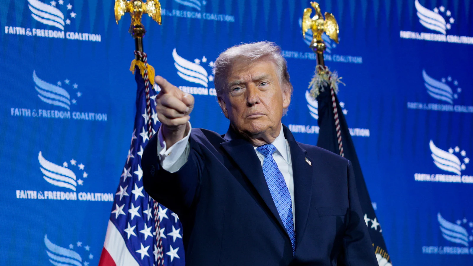 supreme-court-hands-trump-power-to-fire-regulators-while-shielding-the-federal-reserve