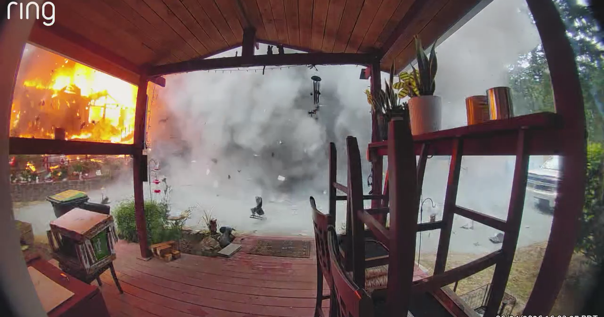 massive-fireworks-explosion-destroys-homes-and-injures-firefighters-on-whidbey-island