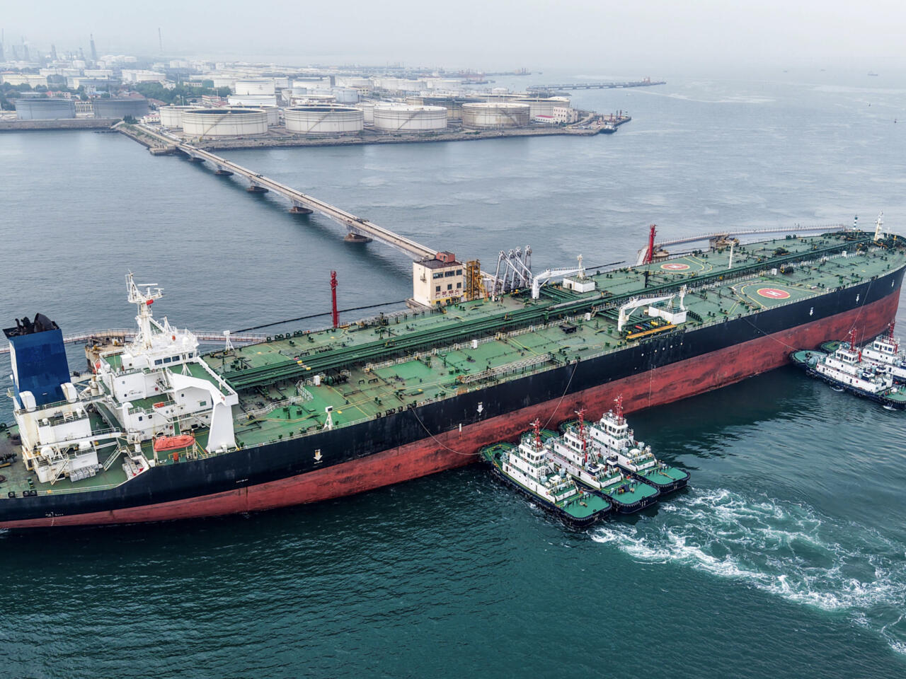 markets-shrug-off-u-s-iran-tensions-as-futures-climb-and-oil-prices-rise