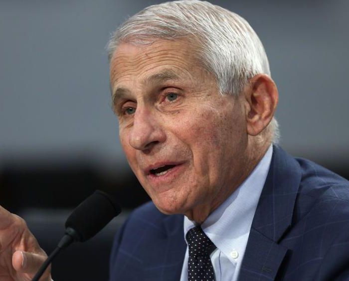 Inside Anthony Fauci’s Private Diary: Trump, Cable News Anchors and a Pandemic-Era Celebrity Circuit