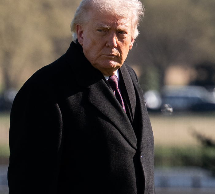 Trump Threatens to Bomb Iran’s Power Plants and Bridges as Strait of Hormuz Crisis Deepens