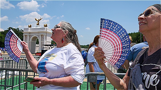 washingtons-july-4th-parade-scrapped-as-dangerous-heat-grips-the-capital