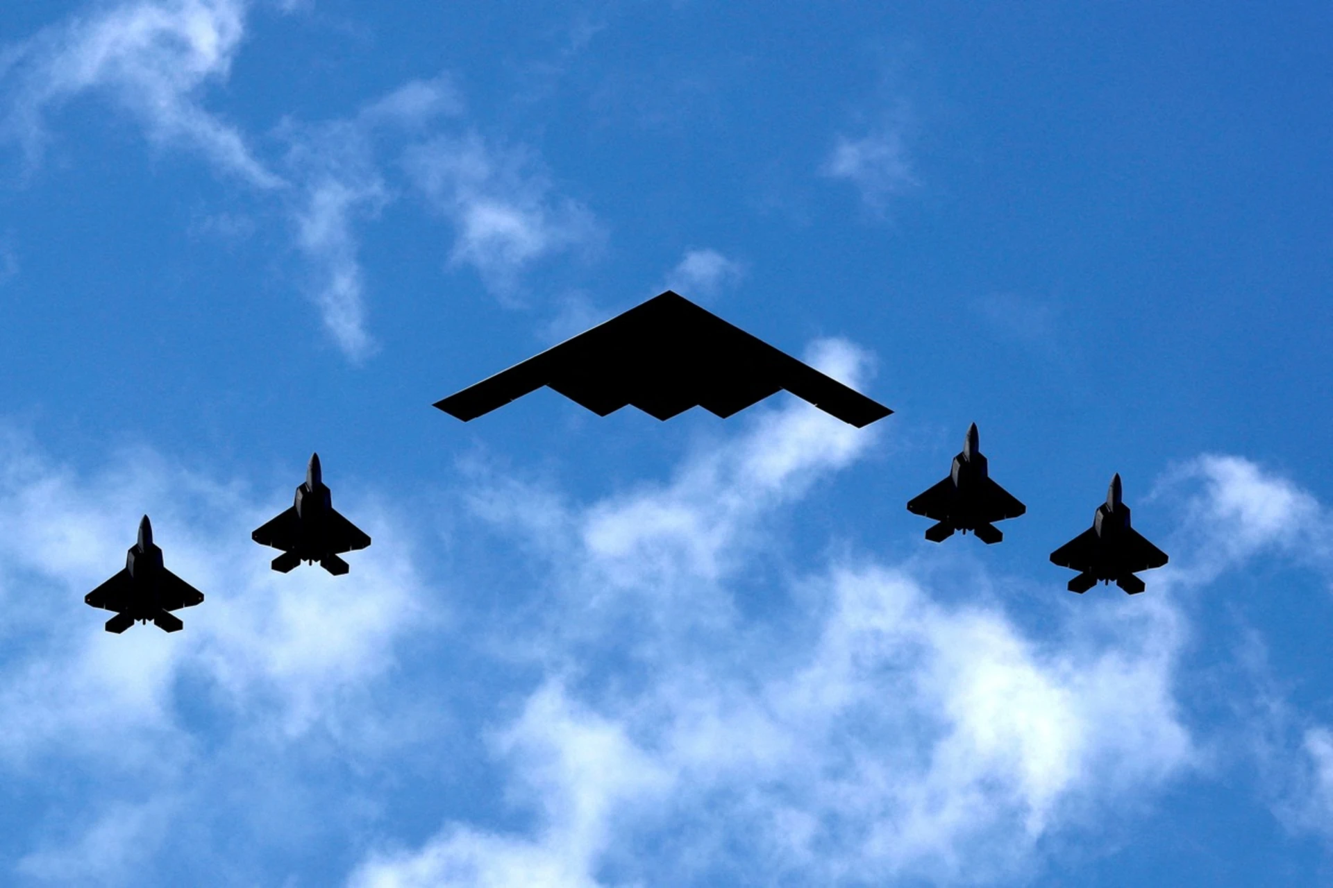 why-experts-doubt-a-bigger-us-air-campaign-will-bend-iran