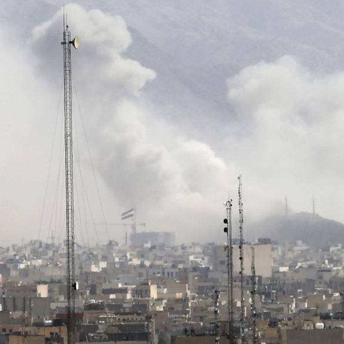 Iran Threatens to ‘Crush’ Regional Infrastructure as US Strikes Intensify