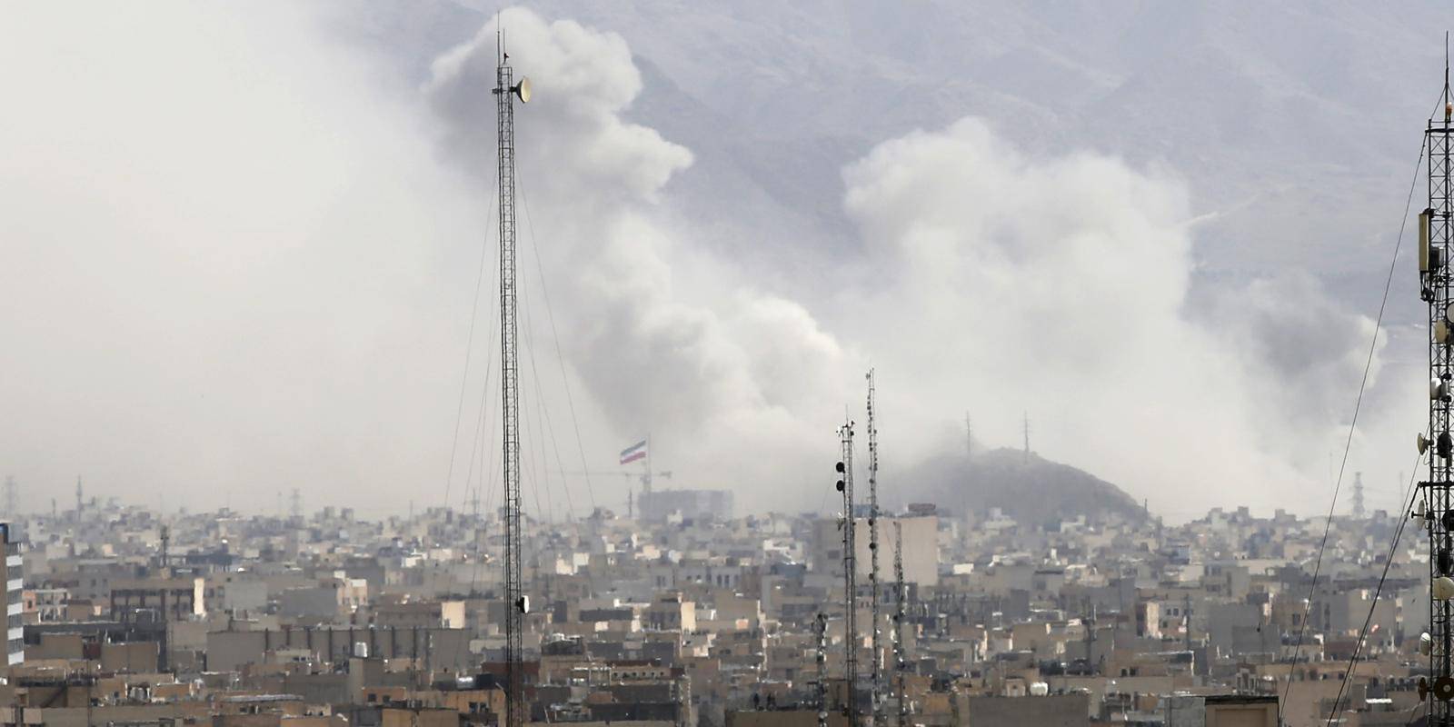 iran-threatens-to-crush-regional-infrastructure-as-us-strikes-intensify