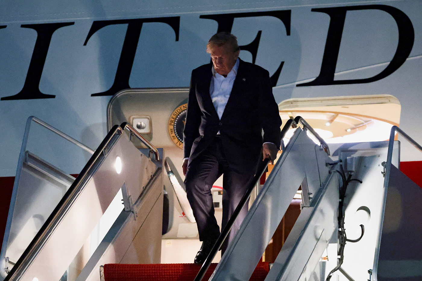 new-york-times-fights-back-against-trump-administration-subpoenas-targeting-reporters