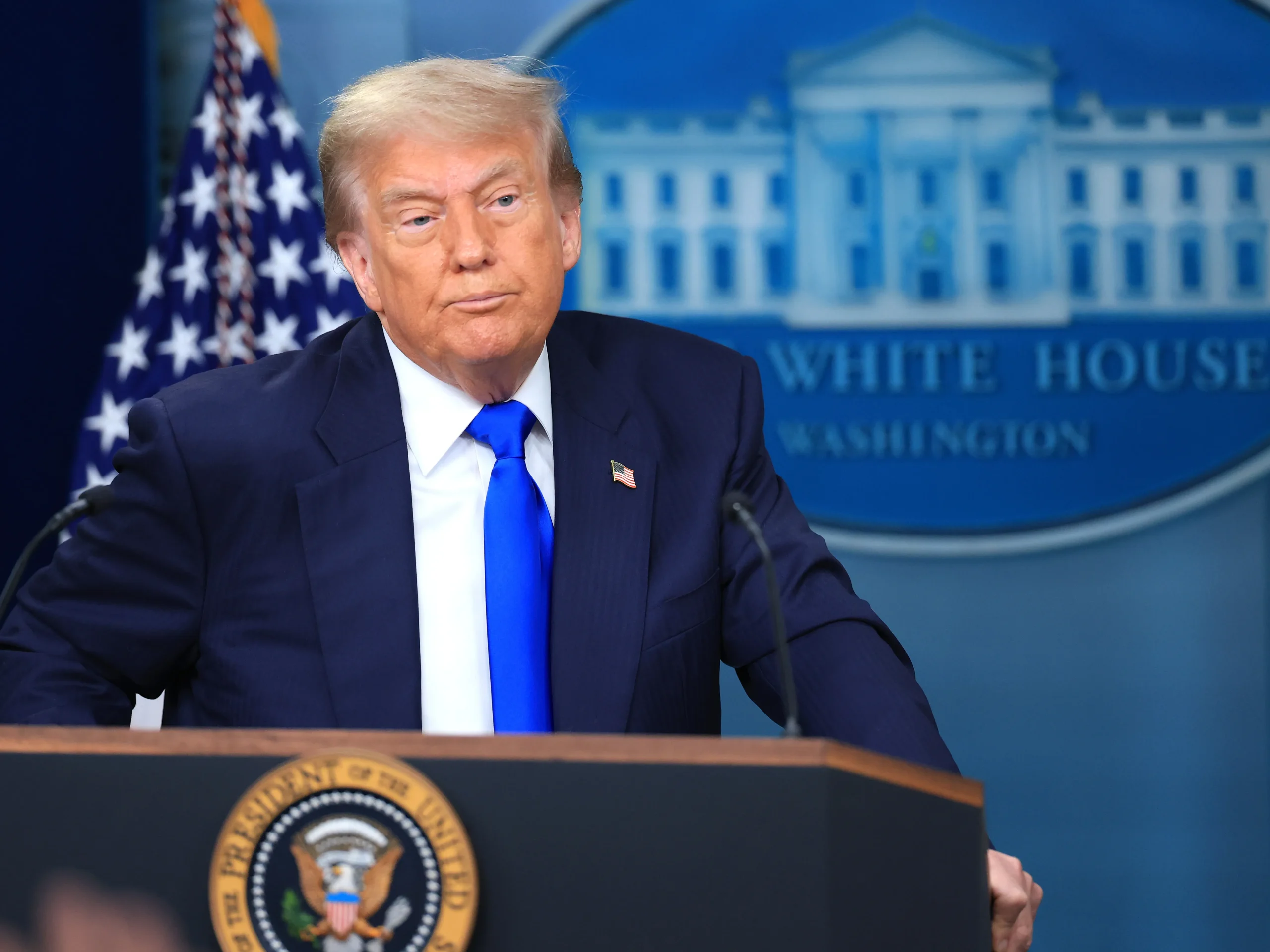 spectacle-at-nato-how-trump-turned-the-summit-into-his-own-show