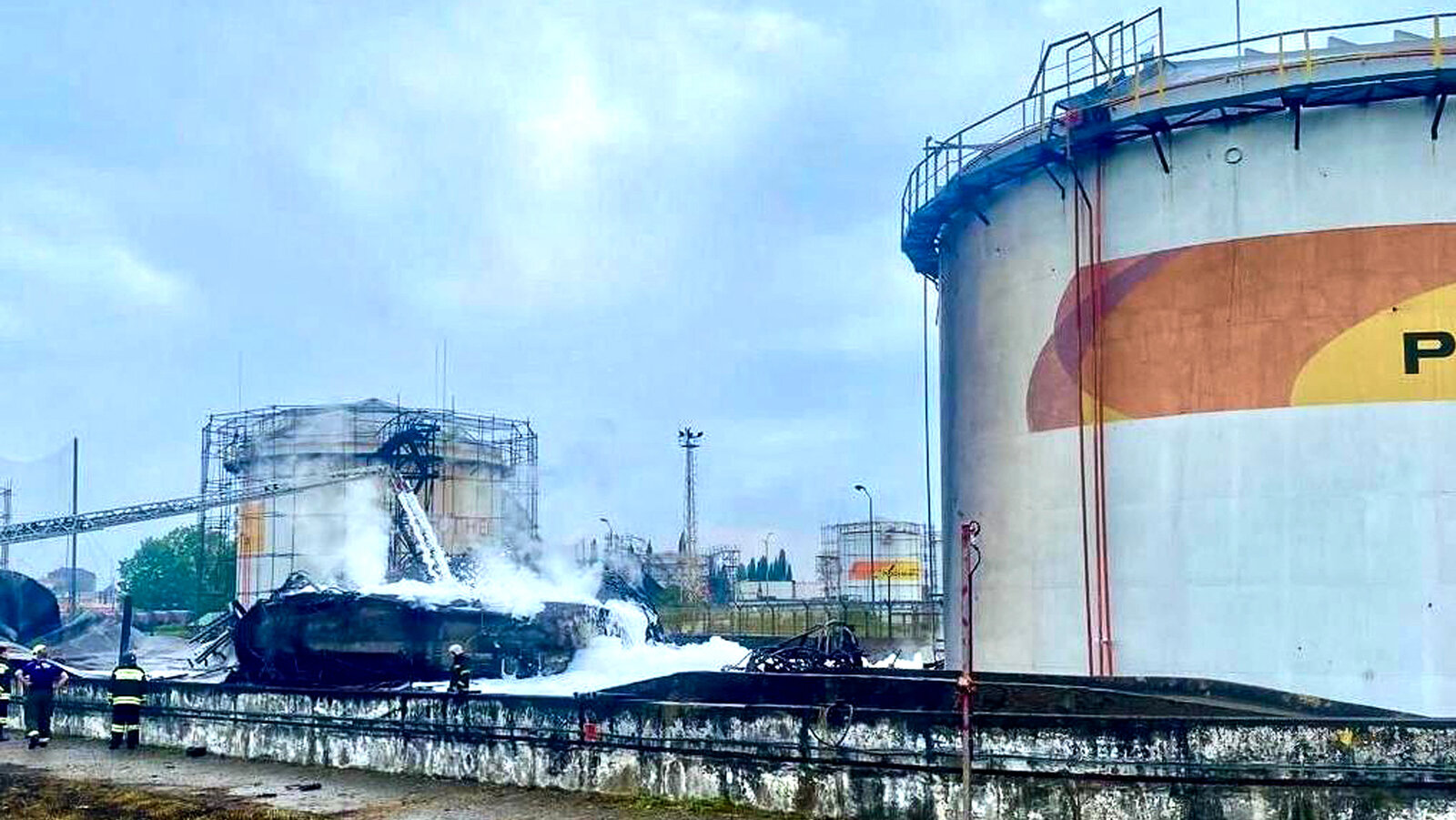 ukraine-war-briefing-russia-bans-diesel-exports-as-refinery-strikes-spark-fuel-chaos